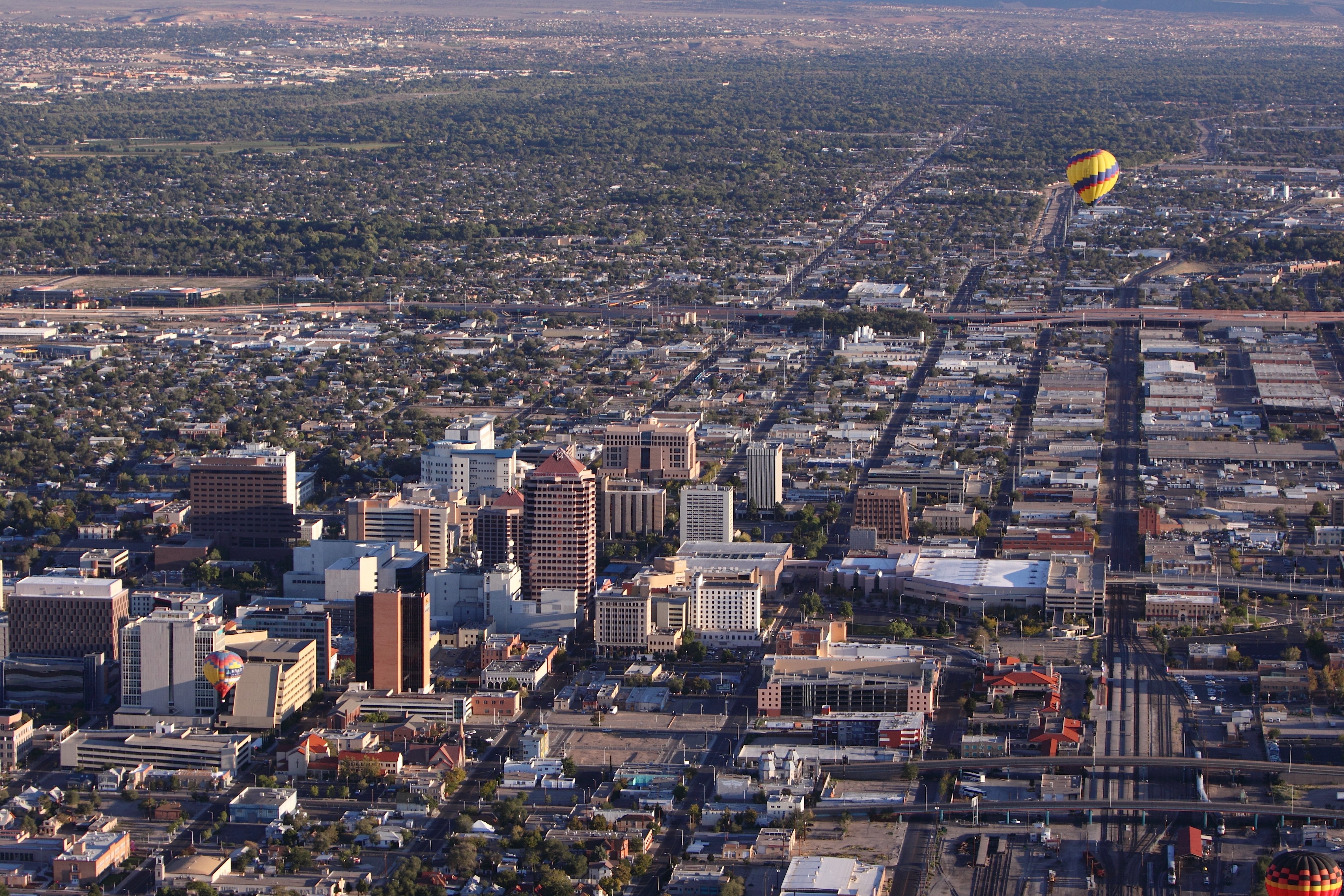 Skyline view of Albuquerque, NM.